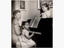 WHE w/ Mom and curious sis beginning classical piano studies